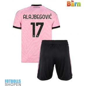 Billiga Juventus Kerim Alajbegovic #17 Bortatröja Barn 2026-27 Kortärmad (+ Korta byxor)